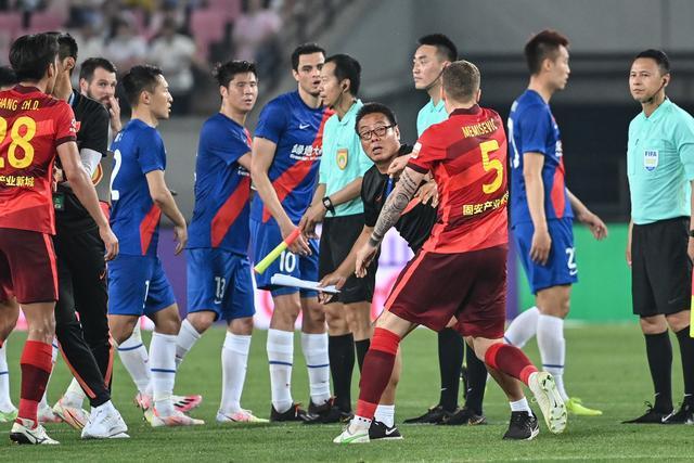 意甲-吉鲁点球双响普利希奇破门 AC米兰4-1都灵