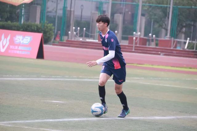 意甲-莫拉塔建功普利希奇破门 AC米兰3-0莱切