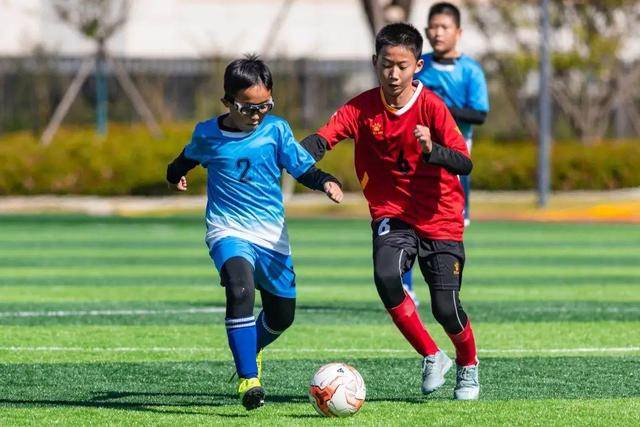 水花合砍58分戴维斯20分 勇士大胜火箭获6连胜